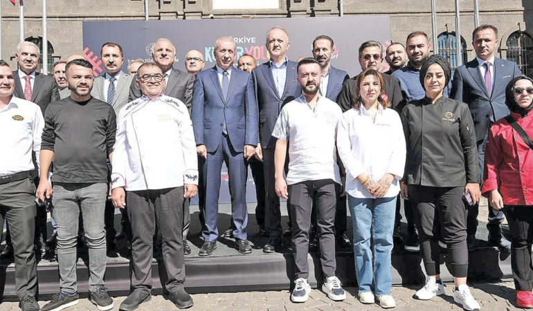 Diyarbakır’ın surları 9 gün Picasso ve Rodin’i ağırlayacak