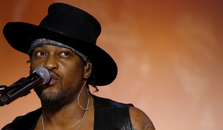 Dört Grammy ödüllü sanatçı 51 yaşında hayata veda etti