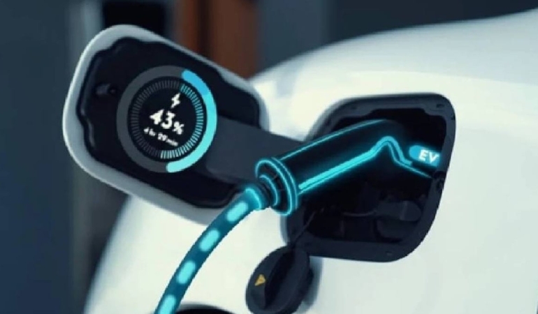 Elektrikli araçlarda yeni dönem: 965 bin kilometre ömürlü batarya geliyor