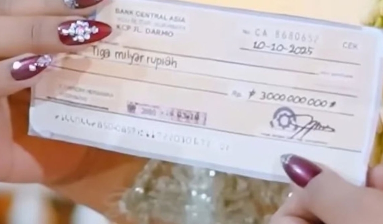 Evlenmek için 7.5 milyon TL ödedi: Düğünden gelinin motosikletiyle kaçtı