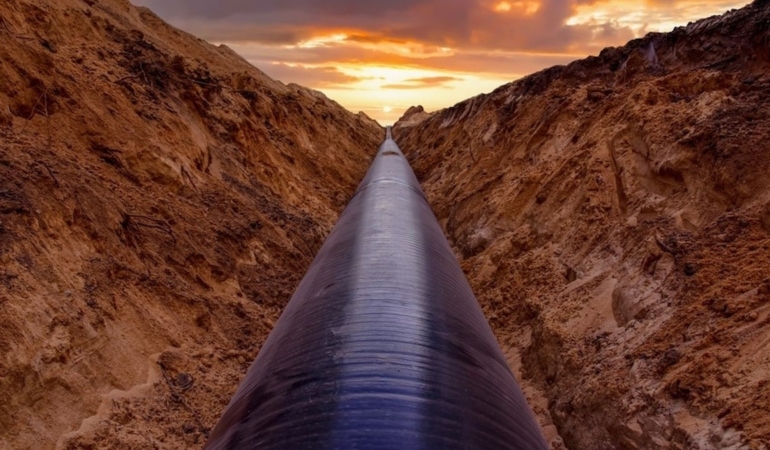 Komşu bu keşifle para basacak: Yerin altında dünyaya yetecek servet bulundu