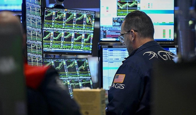 New York borsası yatay seyirle açıldı