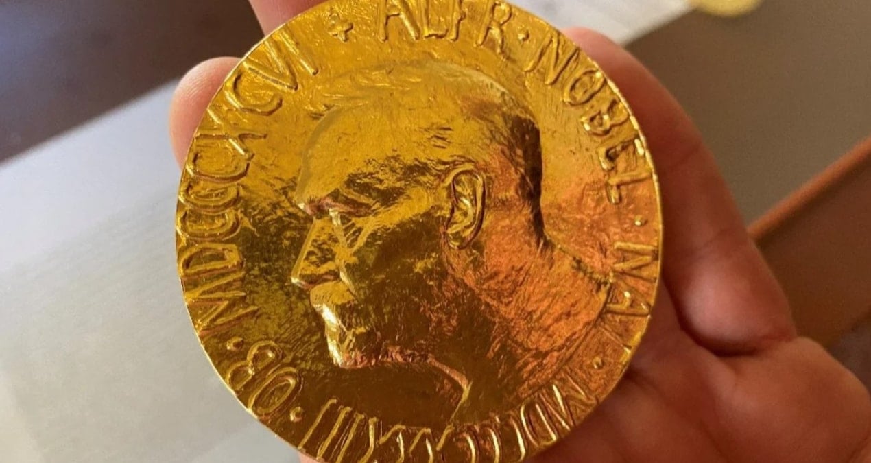 nobeli-kazaninca-para-eski-karisina-gitti-iste-124-yillik-odulun-bilinmeyenleri-CgcZnUkv.jpg