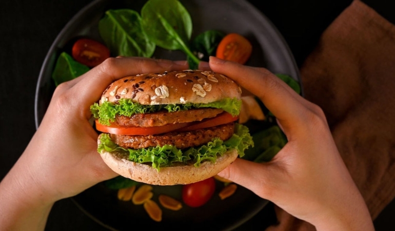 O ‘burger’ resmen yasaklandı