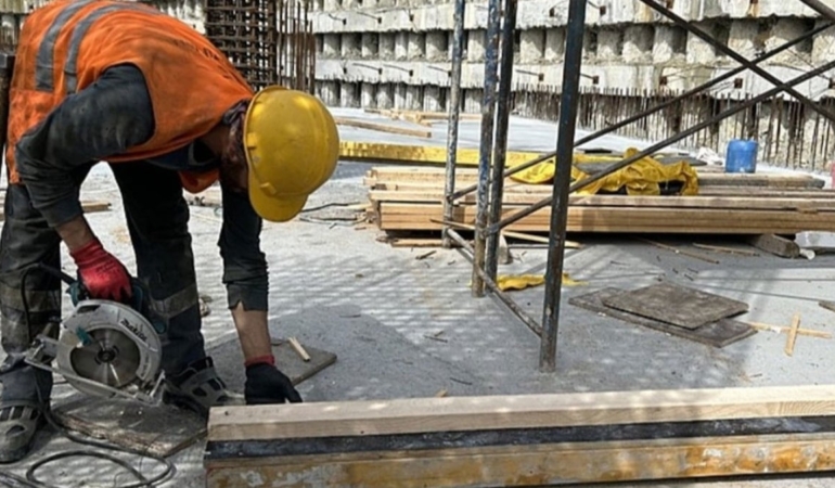 O ülkedeki Türk patronlar ‘Para çok, işçi yok’ diye isyan etti