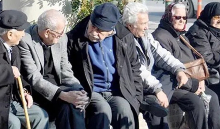 Primlerden yakınan SGK Başkanı Raci Kaya: Düşük maaşın sebebi emeklilerin ölmemesi