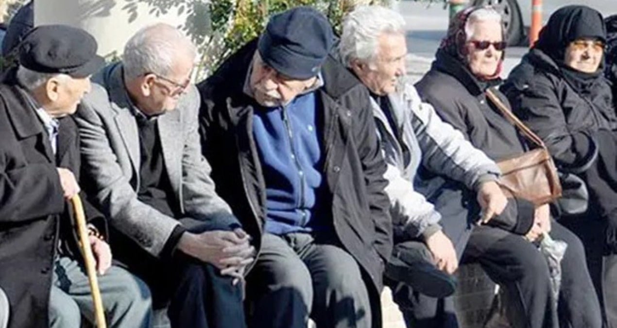 primlerden-yakinan-sgk-baskani-raci-kaya-dusuk-maasin-sebebi-emeklilerin-olmemesi-jpplEjEs.jpg