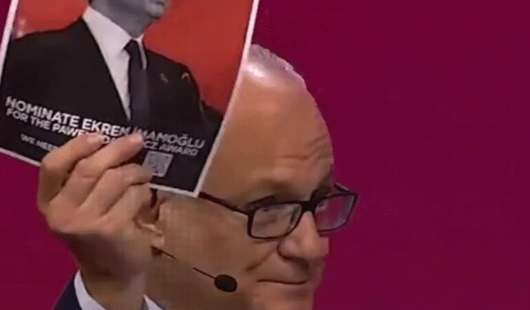 Roma Belediye Başkanı İmamoğlu’nun tutukluluğuna isyan etti.