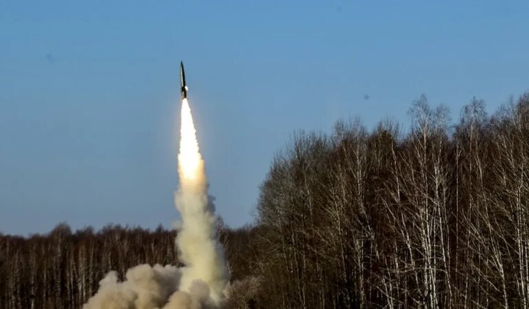 Rusya’ya hiç akla gelmeyecek bir ülkeden tehdit: Bize füze atarlarsa onları haritadan sileriz