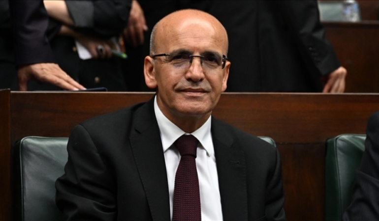 Şimşek: Sanayi üretiminde olumlu eğilim sürüyor