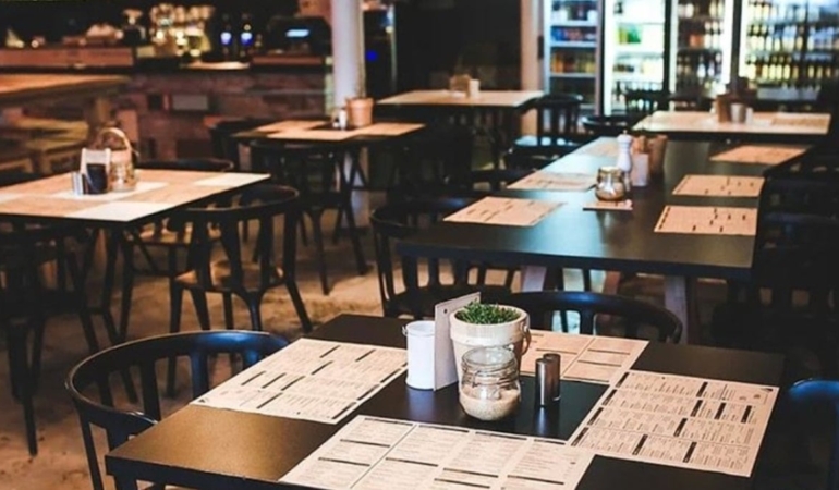 Tartışmalı restoran zinciri iflas etmeden tüm şubelerini kapattı