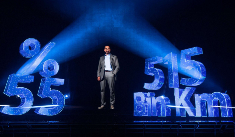 Türk Telekom’dan Türkiye’de bir birinci: 5G hologram basın toplantısı