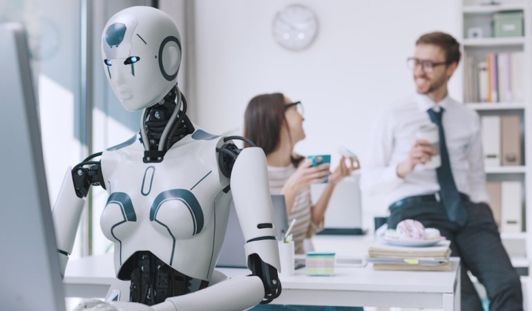 Ünlü şirkette robot devrimi: Yüz binlerce kişi işsiz kalacak