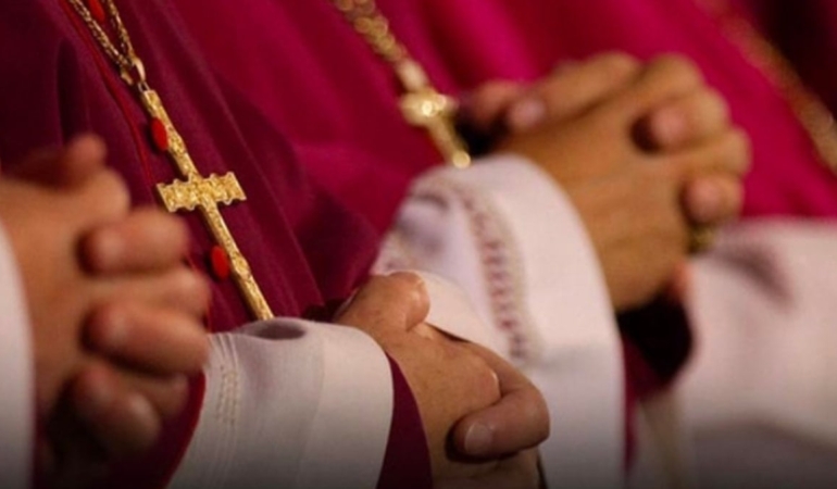 Vatikan’da cinsel istismar skandalı patladı: Binlerce mağdur raporlandı