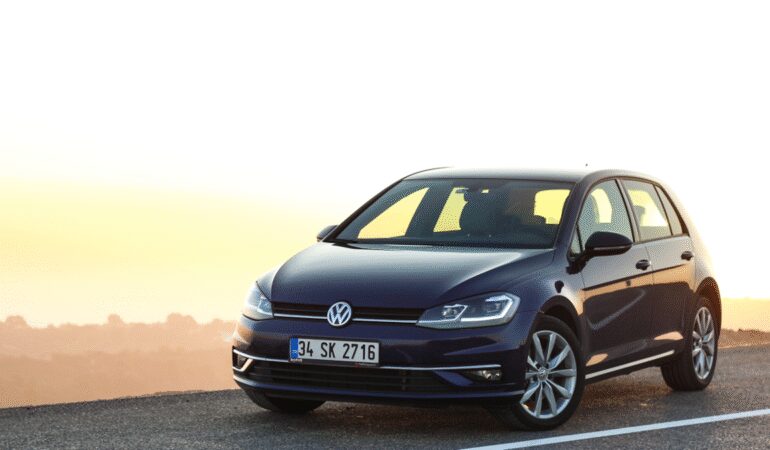 Volkswagen Golf’ün üretimini durduruyor
