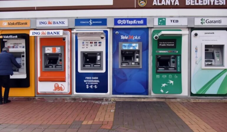 1 Ocak itibarıyla yürürlüğe girecek: ATM’lerden para çekme ve yatırma sınırı tamamen değişiyor