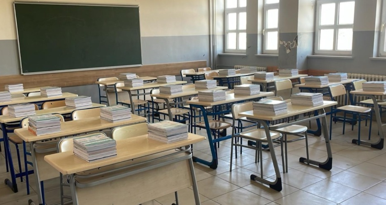 18-sehirde-okullar-apar-topar-uzaktan-egitime-geciyor-salgin-durdurulamiyor-29h2LKhw.jpg