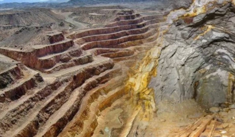 ABD bu bölgeye göz dikti: Yerin altı altın ve değerli madenle dolu: Külçe külçe çıkaracaklar