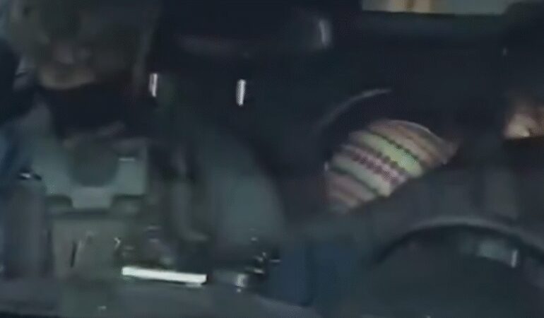 ABD’de polis, gözaltına aldığı adamın arabasındaki bebeğini kaçırdı