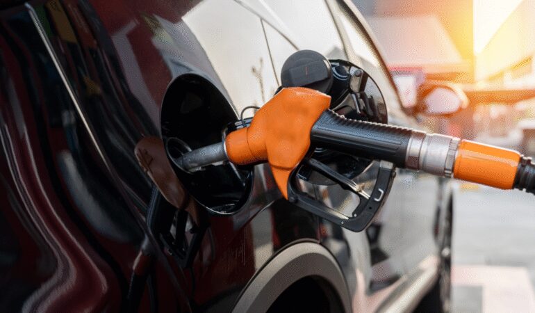 Akaryakıta büyük zam yolda: Ambargo etkisi pompaya yansıyor