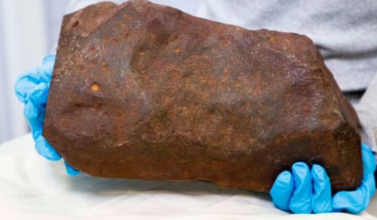 Altın sandığı koca taş çok daha değerli çıktı