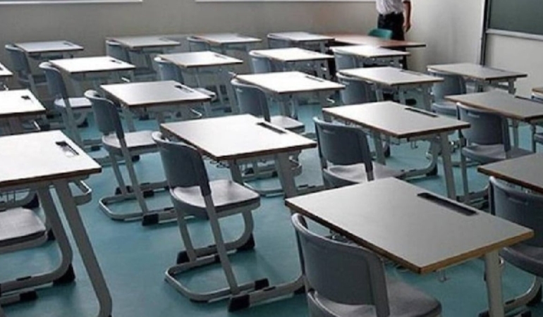 Bahçesinde asbest tespit edilen 70 okul tatil edildi