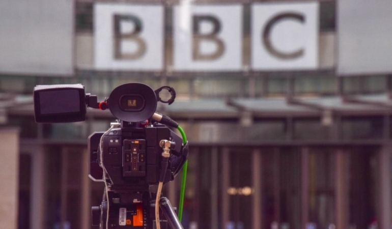 BBC’de kriz büyüyor: Kayıp 1 milyar sterlini aştı!