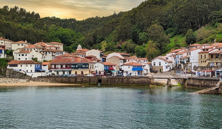 Buraya taşınana hem 700 bin lira ödenecek hem de aylık maaş bağlanacak