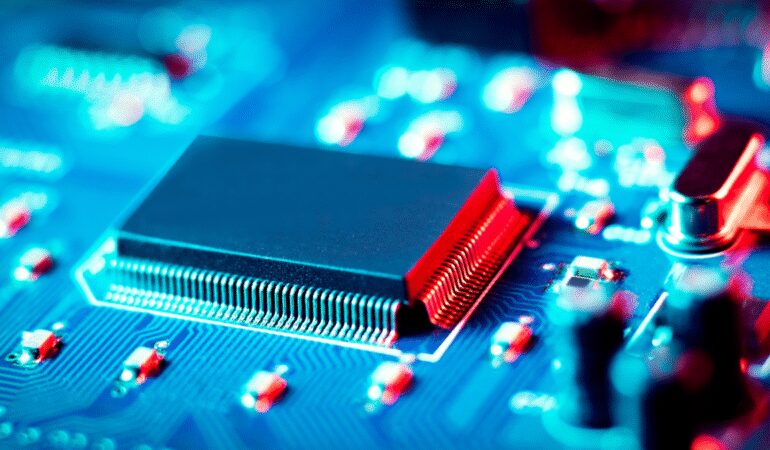 Dev çip üreticisinden Çin’e acil çağrı: Otomotiv krizi kapıda!