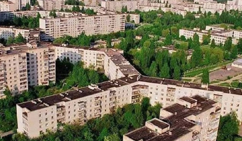 Dünyanın en uzun evi seçildi: Bir ilçeden daha büyük, bir uçtan bir uca yürümek 1 saat sürüyor