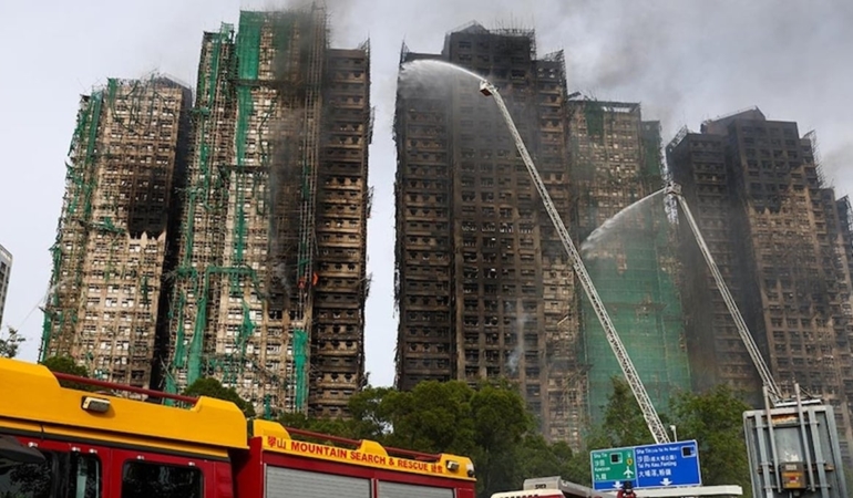 Hong Kong’daki yangında yaşamını yitirenlerin sayısı 146’ya yükseldi