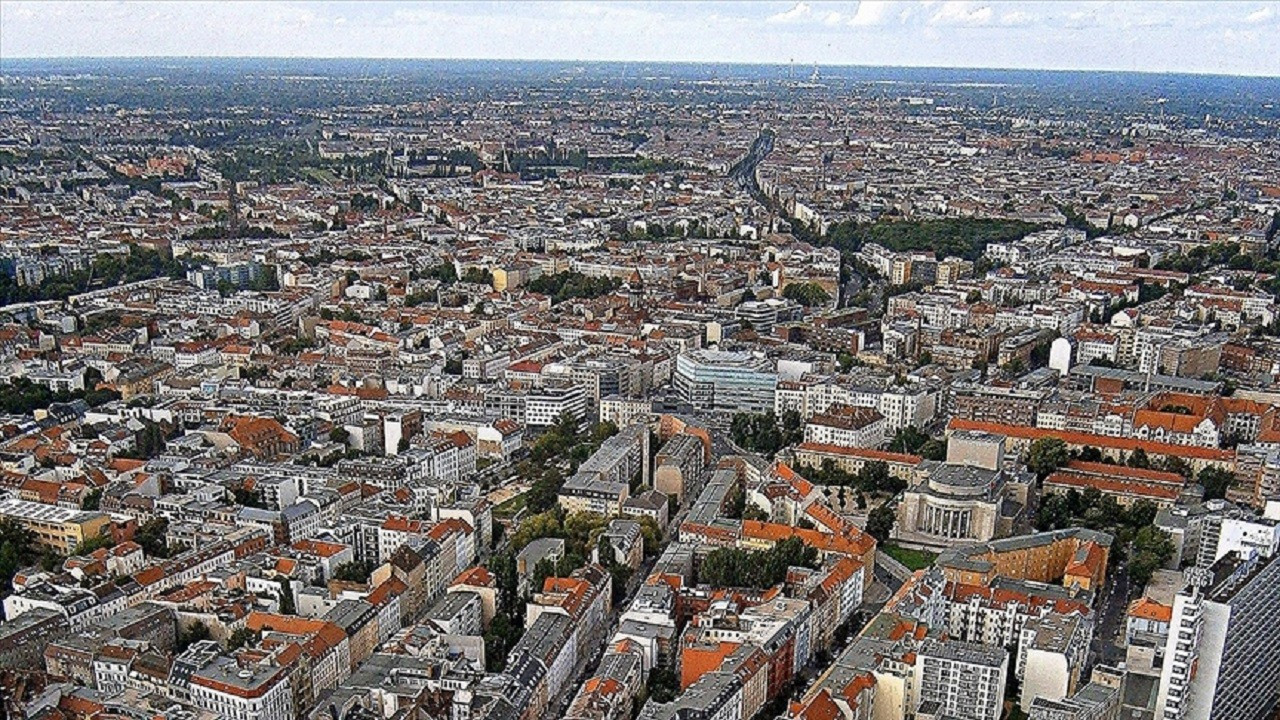 imar-plani-degisikliginde-paha-artisinin-yuzde-90i-kamuya-aktarilacak-C2RmeXRn.jpg