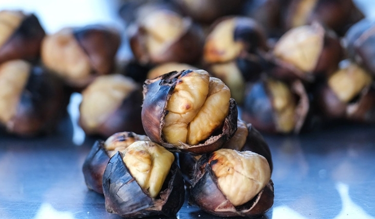 Kestane fiyatları el yakıyor: Türkler izlerken, Bulgarlar kapış kapış alıyor