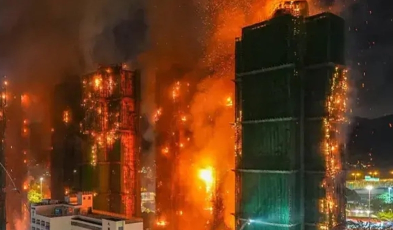 Korkunç… Alevler arasında kalan yüzlerce kişi kayıp