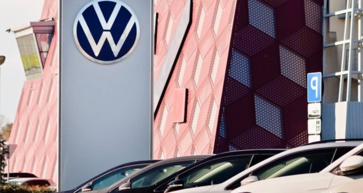 otomotiv-devi-volkswagen-rotayi-degistirdi-almanya-kaybetti-u11klAxI.jpg