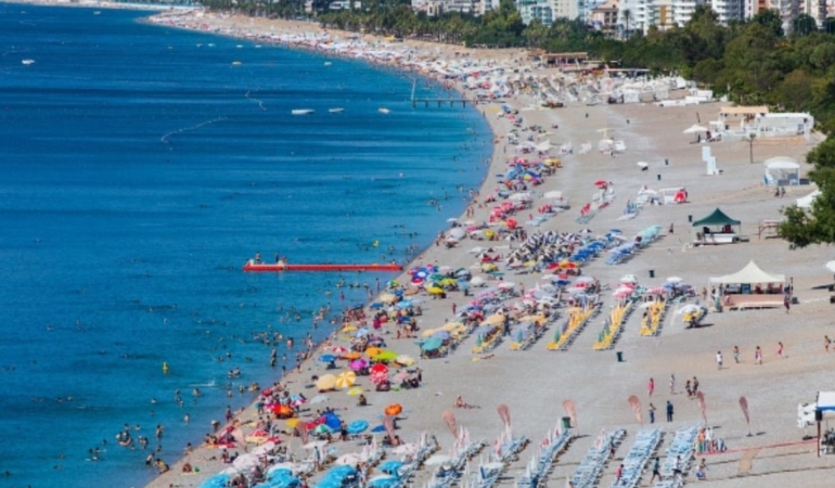 Turizm sektörü enflasyona yenilmemek için kura işaret etti: Euro 60 TL’yi görmezse turizmde sezon zora girecek