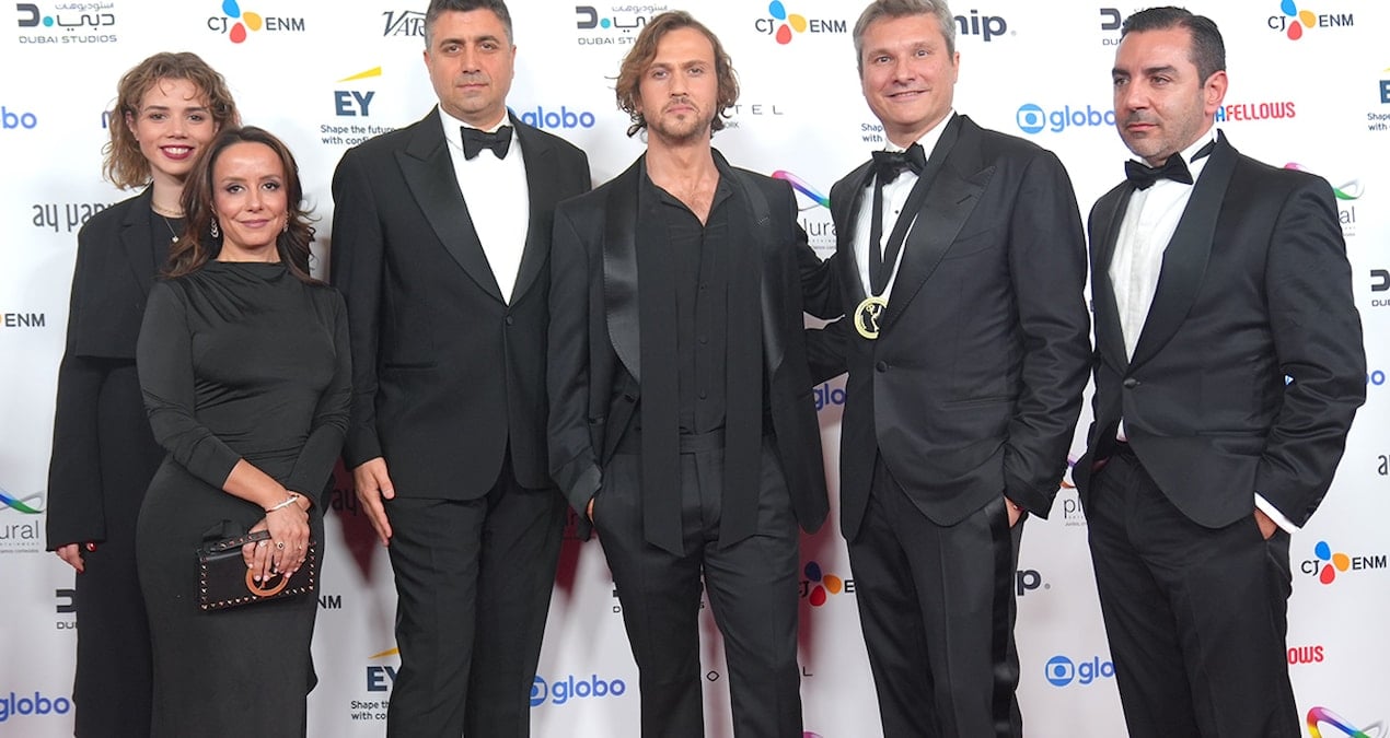 turk-dizisine-uluslararasi-emmy-odulu-WaJ7bhz1.jpg