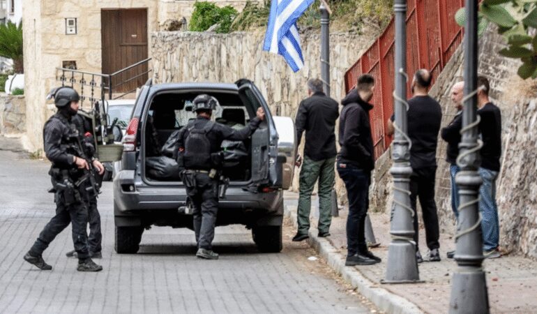 Yunanistan’da Türk vatandaşı casusluktan gözatlına alındı