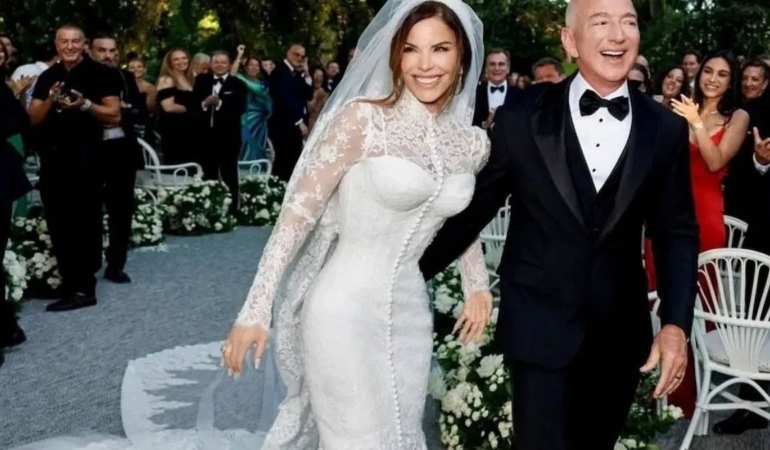 Bezos bir basamak geriledi: Zenginler listesindeki dördüncülüğü ona kaptırdı