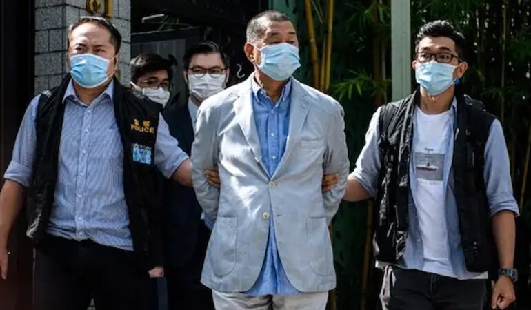 Demokrasi neferi medya patronuna 20 yıl hücre hapsi