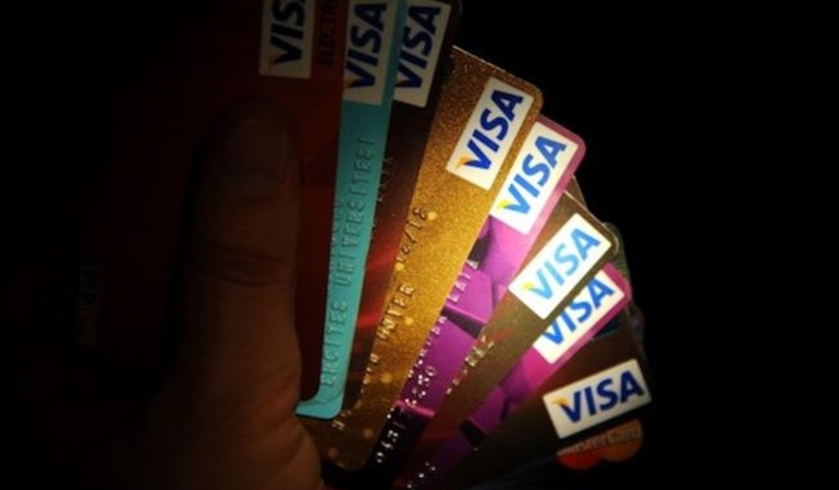 Kamu bankalarından şans oyunlarına sert fren: Oynayanların kredi notu düşecek