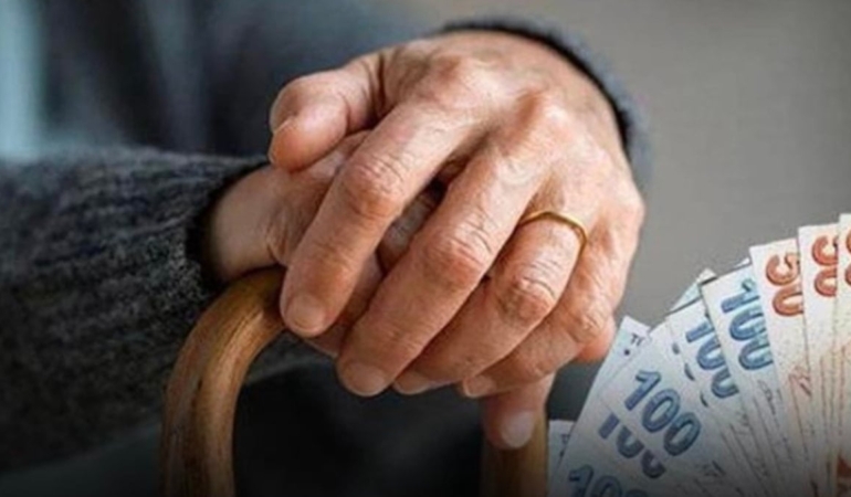 Özal da suçu emeklide bulmuştu