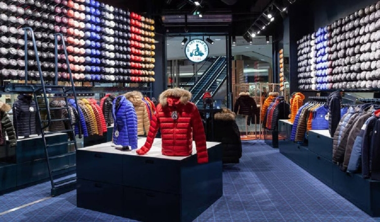 Ünlü şişme mont markası iflasa başvurdu: Dünya devleri satın almak için sıraya girdi