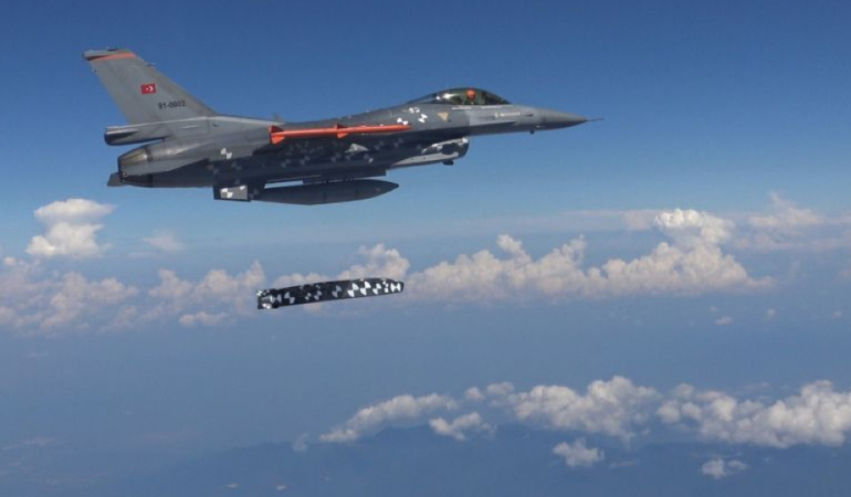 Bakan Kacır: Milli seyir füzemiz SOMJ, son atış testinde maksadını tam isabetle vurdu