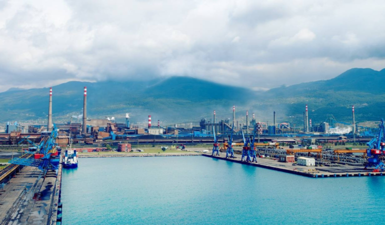 OYAK Denizcilik, İsdemir Limanı’nda yapay zeka dayanaklı vinçleri hizmete alacak