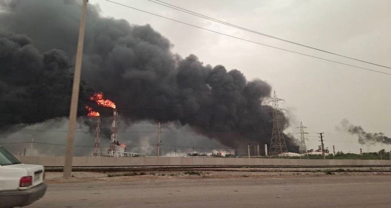 abd-ve-israil-iranin-en-buyuk-ikinci-petrokimya-tesisini-vurdu-IFMerjIS.jpg