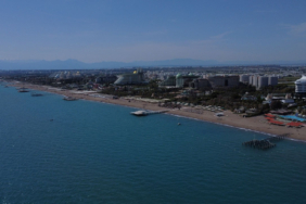 antalyada-yabanci-turist-sayisi-birinci-ceyrekte-125-milyonu-asti-iP5bmyCE.jpg