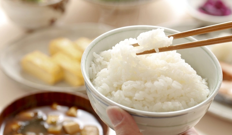 Milyarlarca kişinin çubukla yemek yemesinin sebebi açığa çıktı