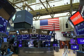 new-york-borsasi-karisik-seyirle-kapandi-jafe1MxL.jpg