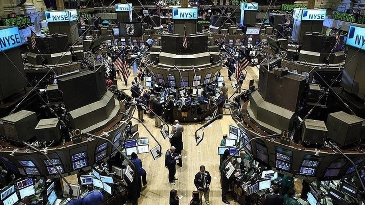 new-york-borsasi-ralliyle-acildi-njhBETdy.jpg